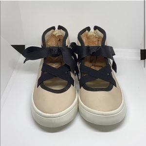 Does anybody selling this ZARA shoes ? Size 9,10